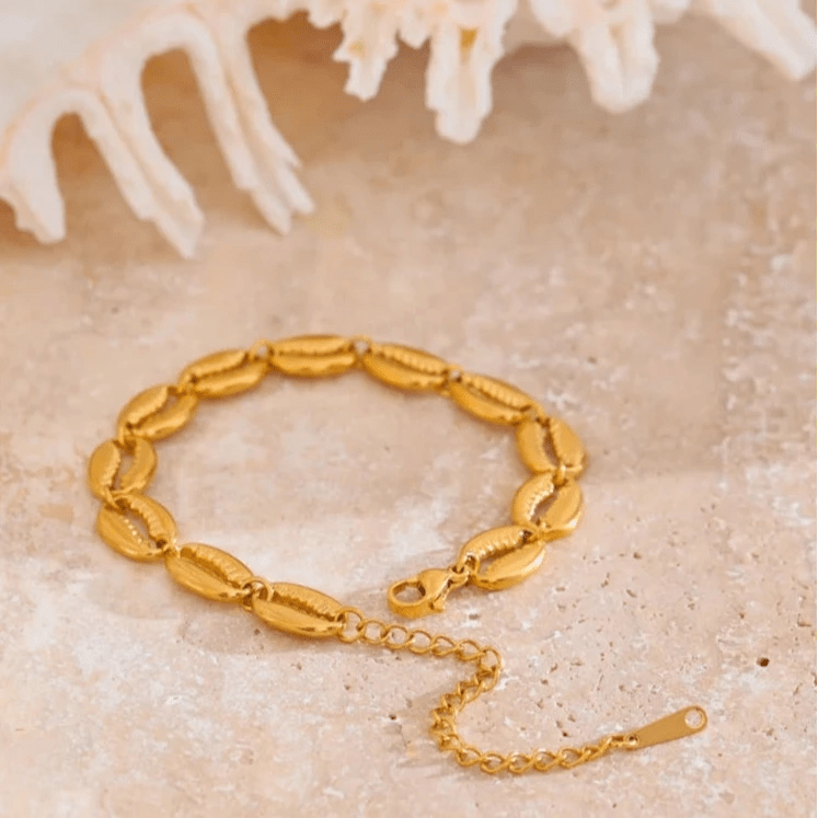 Pulseira de Concha Dourado em Aço Inoxidável com Banho de Ouro