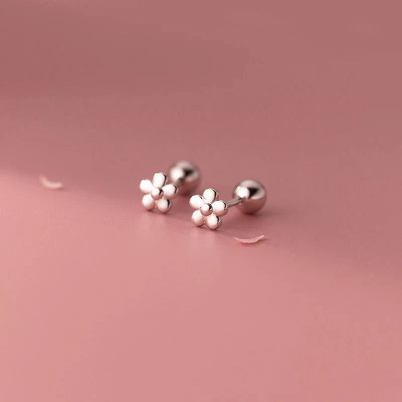 Brinco Flor para Bebê em Prata 925 Banhado a Ouro