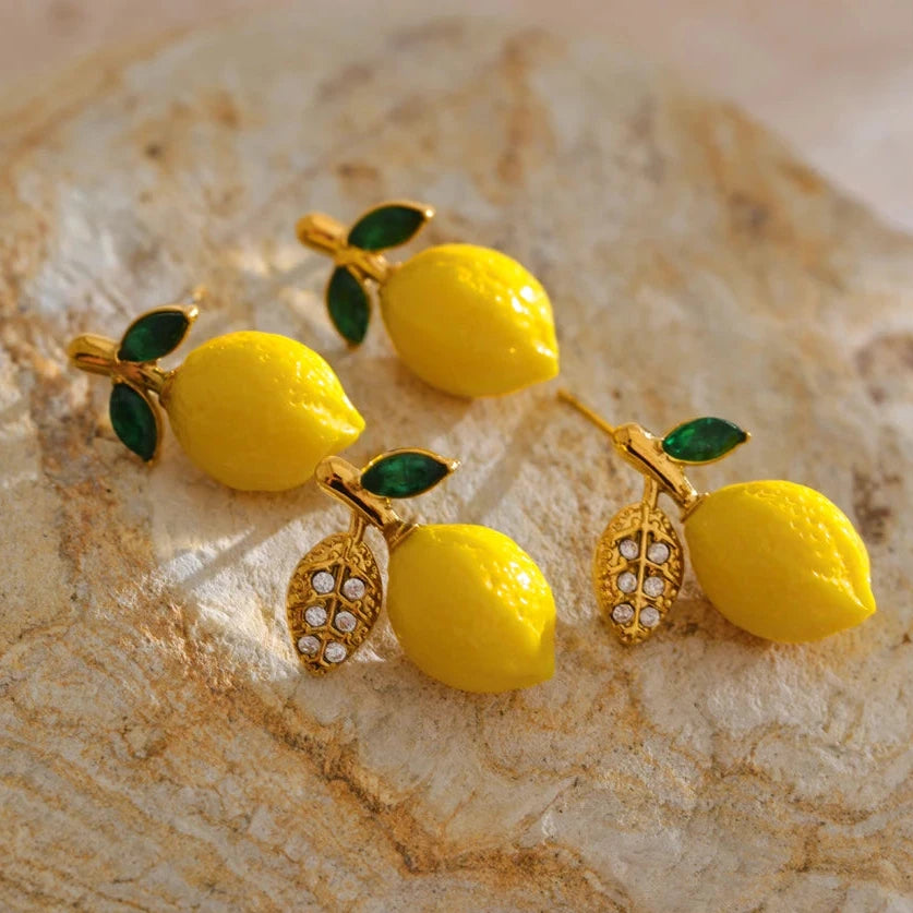 Brinco Limão Dourado Geométrico com Zircônia