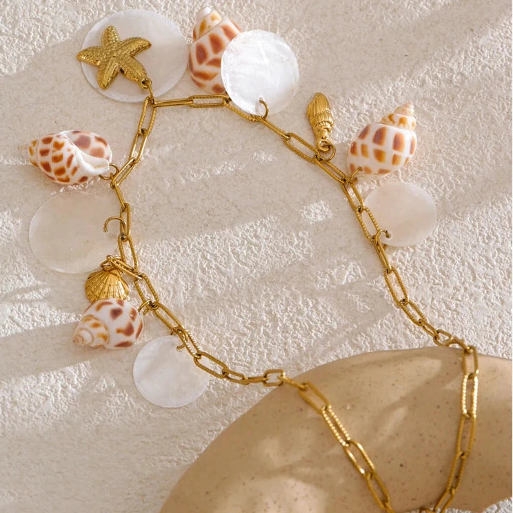 Colar Pingente Geométrico em Aço Inoxidável com Madrepéro