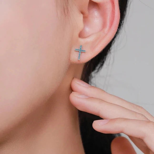 Brinco Crucifixo Azul em Prata 925 com Pedra Turquesa