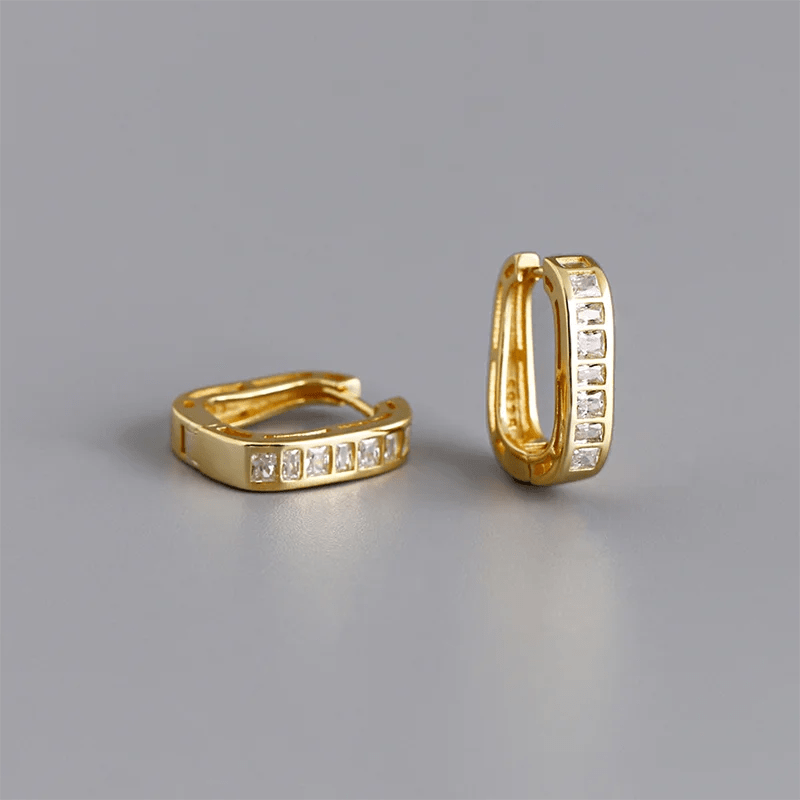 brinco-lolita-prata-925-zirconia-banho-ouro-18k-detalhe
